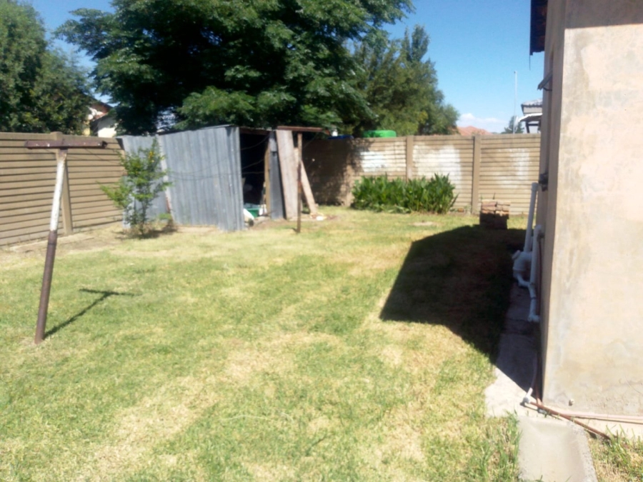 3 Bedroom Property for Sale in Lourierpark Free State